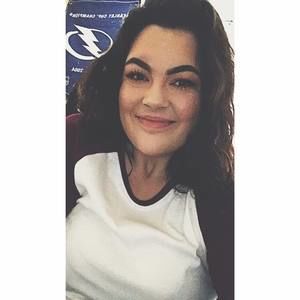 Meet your Posher, Caitlin